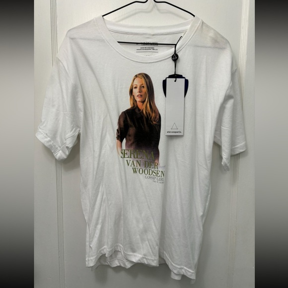 Eleven Paris Tops - NWT Gossip Girl Serena Van Der Woodsen Tshirt